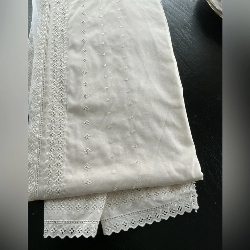 Vintage Martex Eyelet Bedskirt